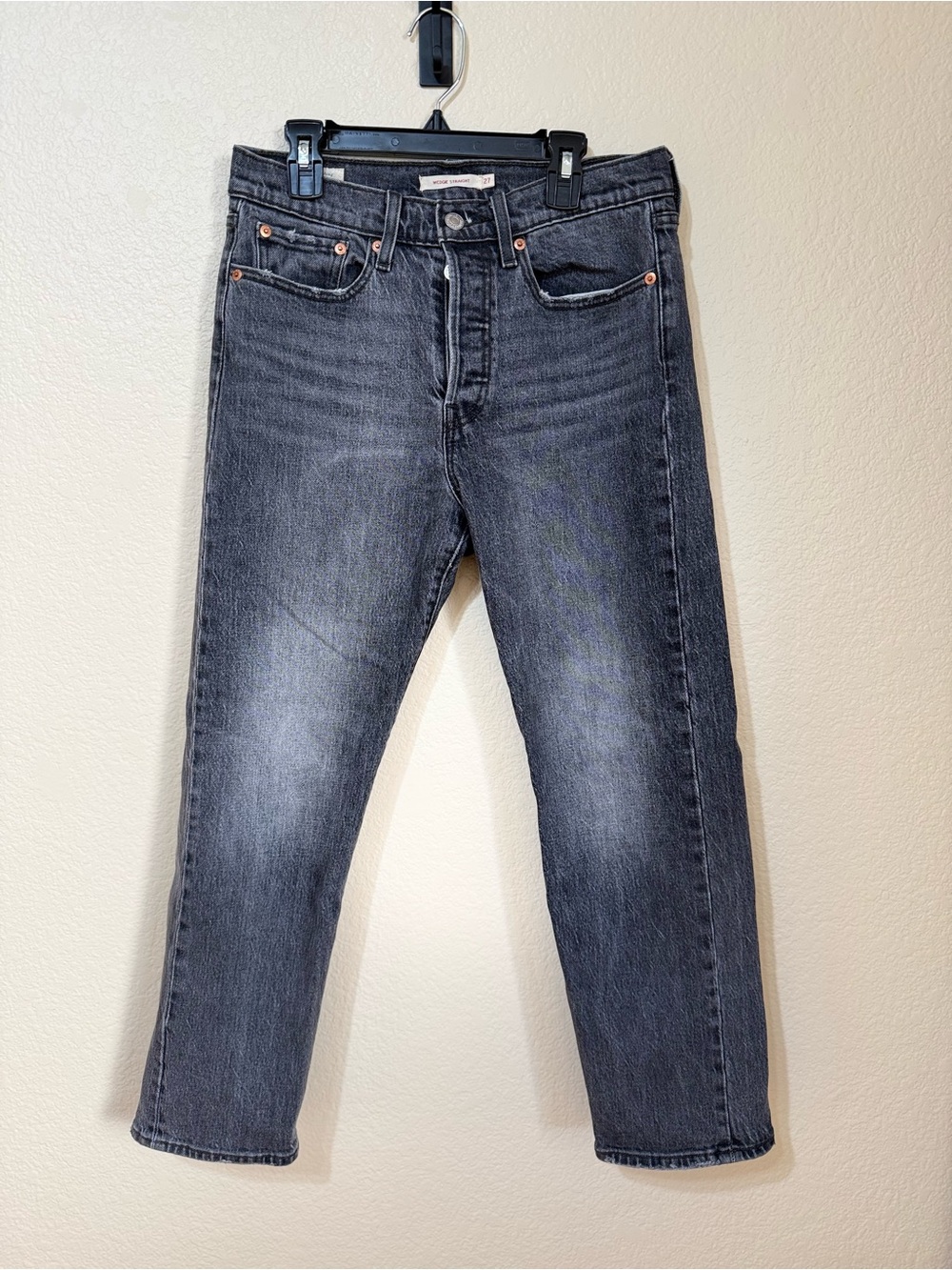 Levi’s Black Washed Wedgie Straight-Leg Jeans
